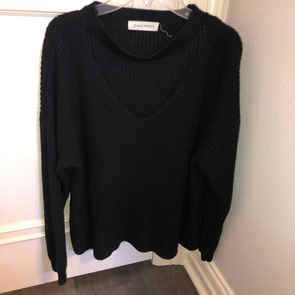 Black sweater from Frankie Phoenix size M